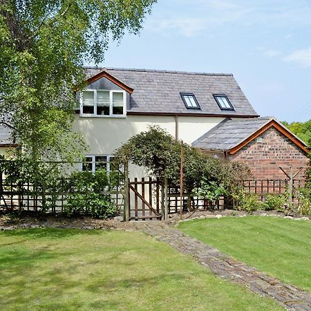 Woodhouse Cottage Hawarden Экстерьер фото