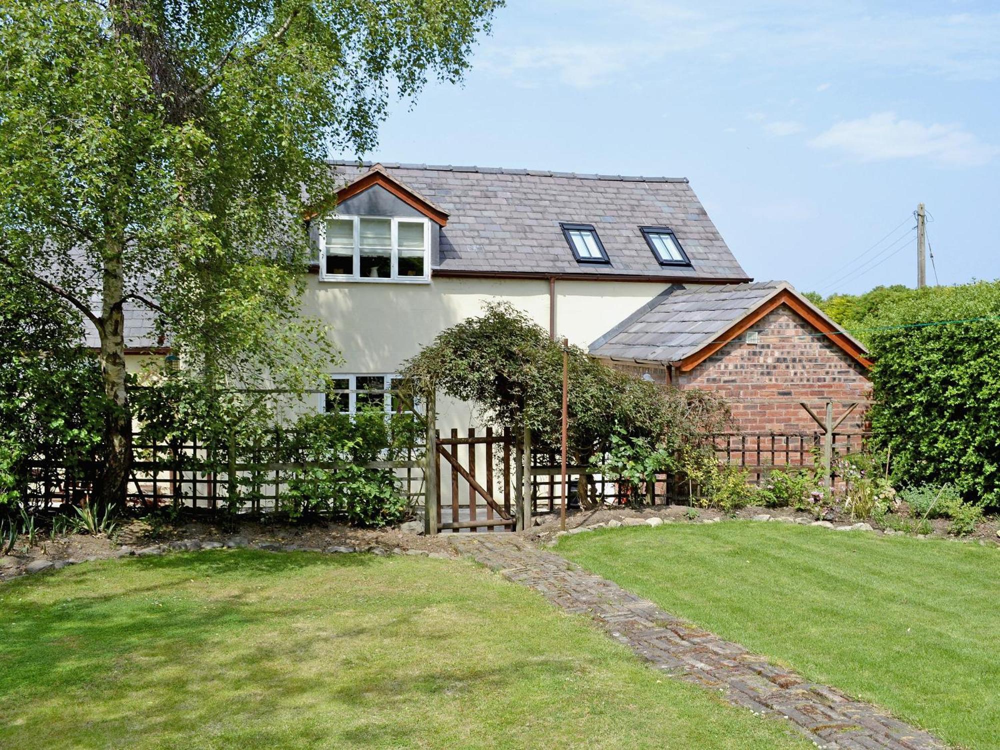 Woodhouse Cottage Hawarden Экстерьер фото